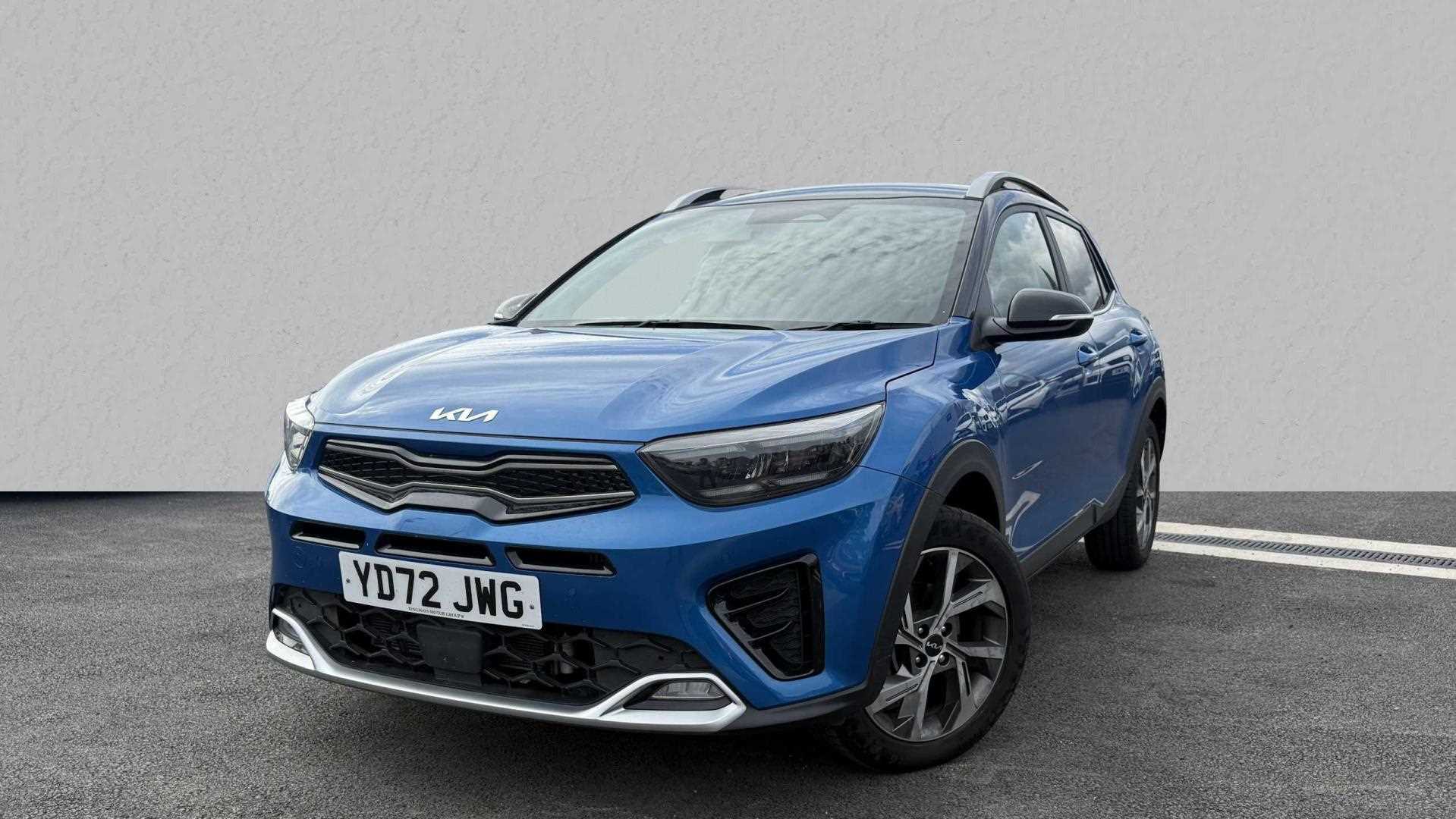 Main listing image - Kia Stonic