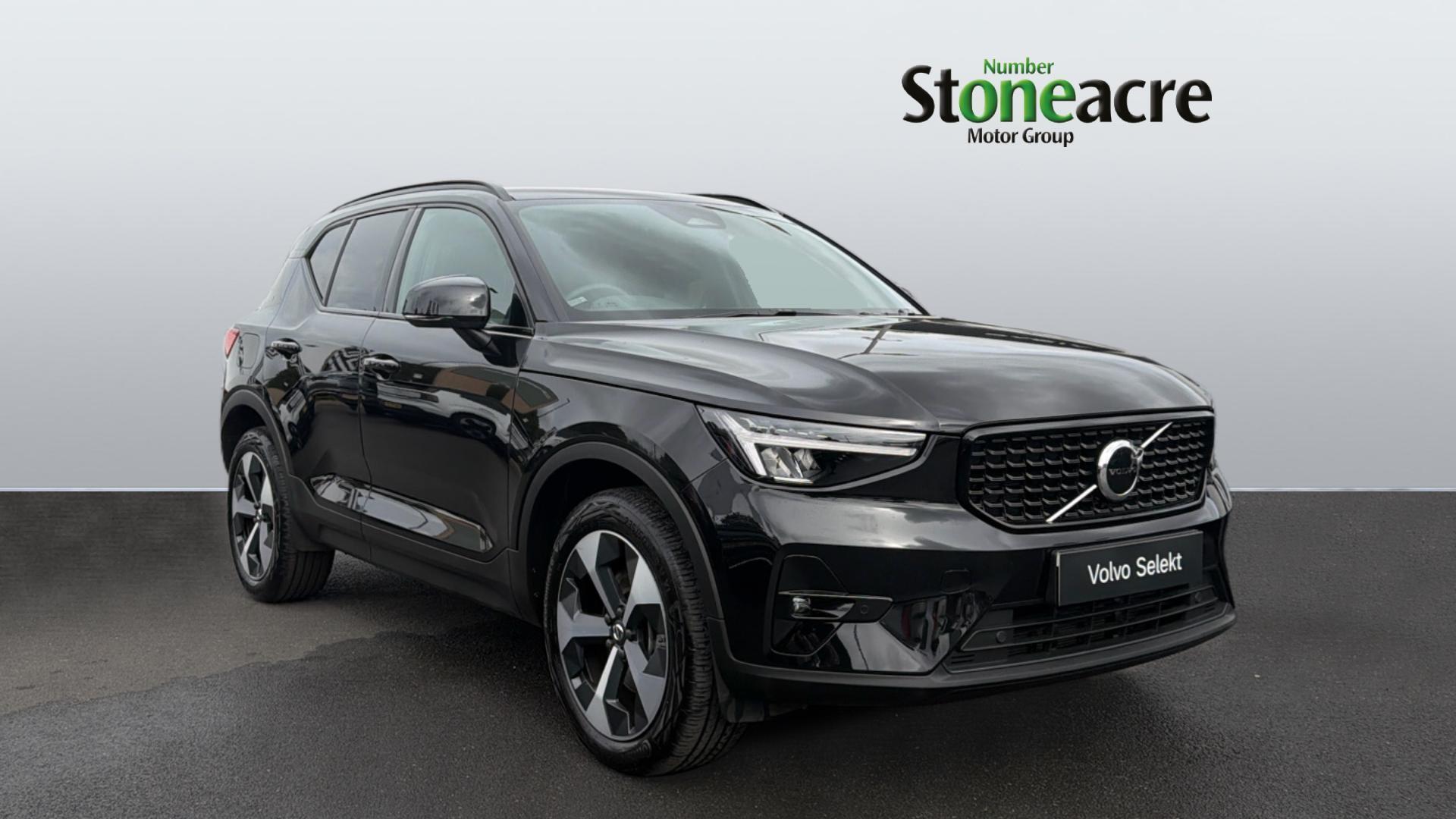 Main listing image - Volvo XC40