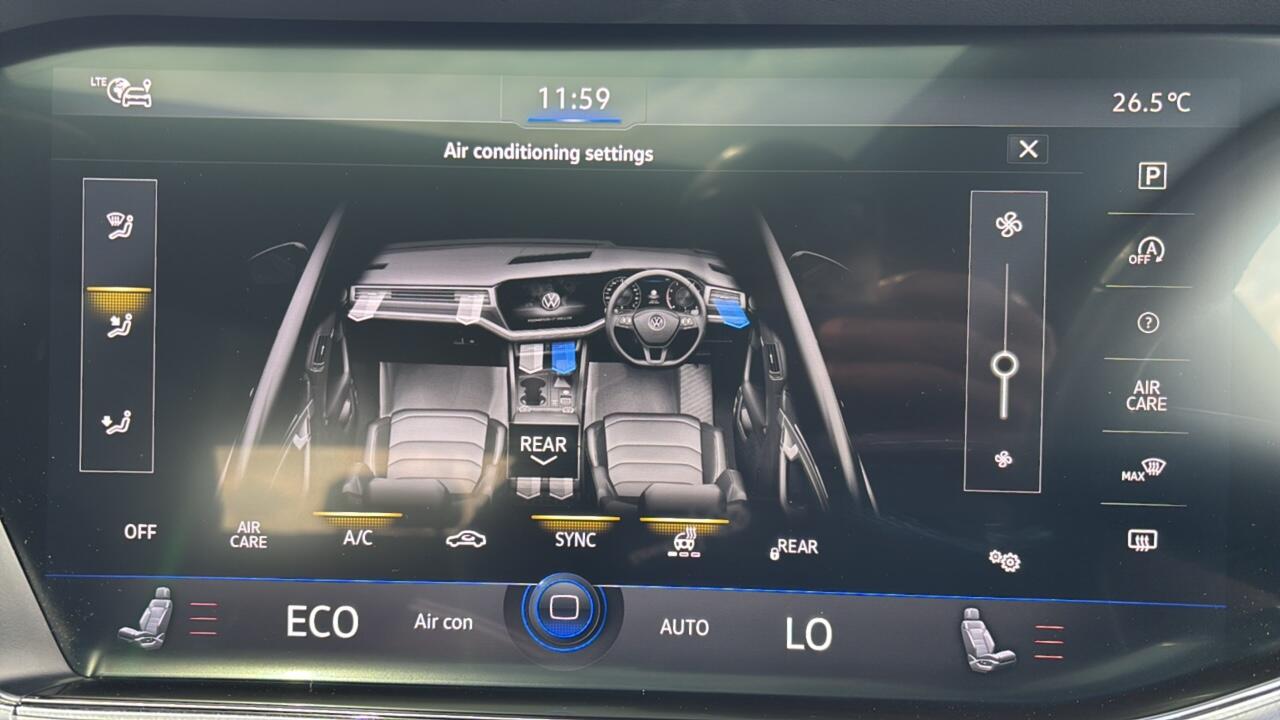 Main listing image - Volkswagen Touareg