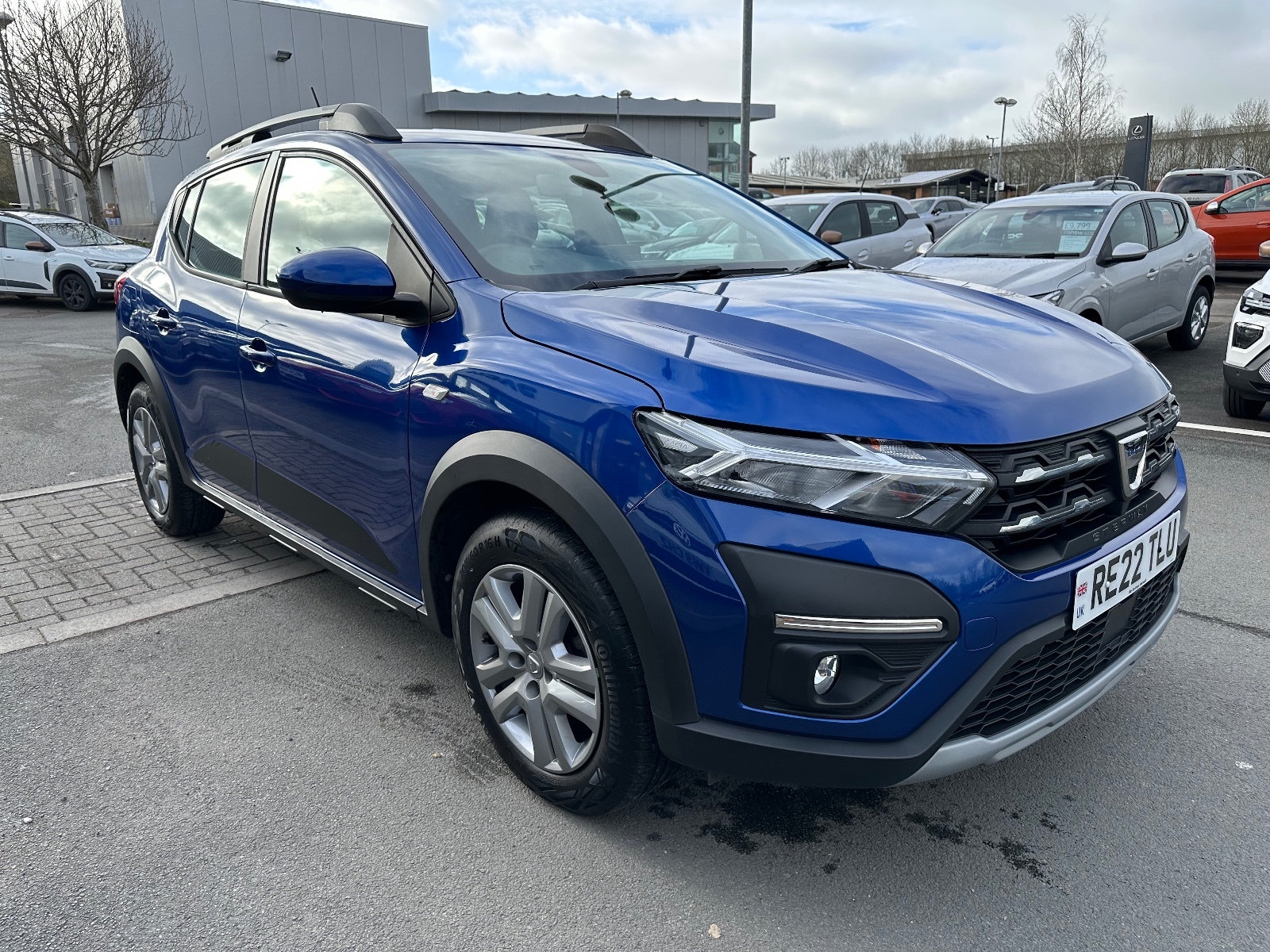 Main listing image - Dacia Sandero Stepway