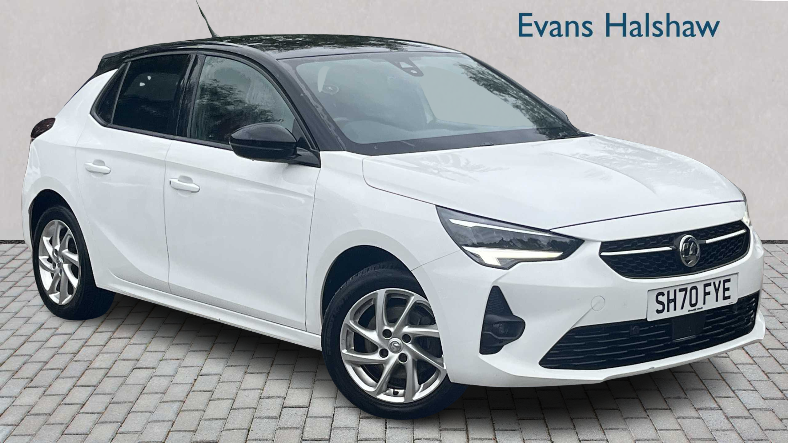 Main listing image - Vauxhall Corsa