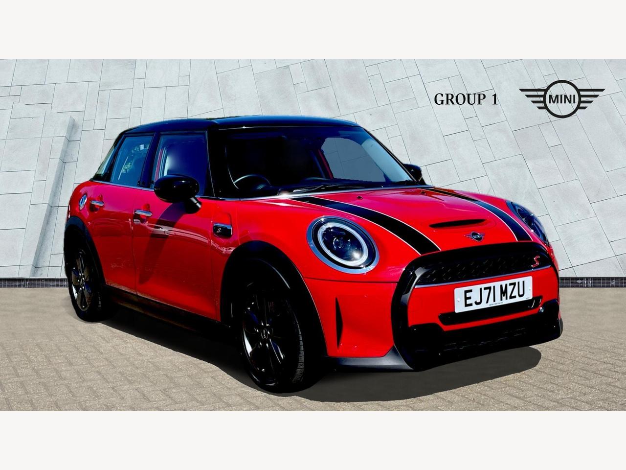 Main listing image - MINI Hatchback 5dr