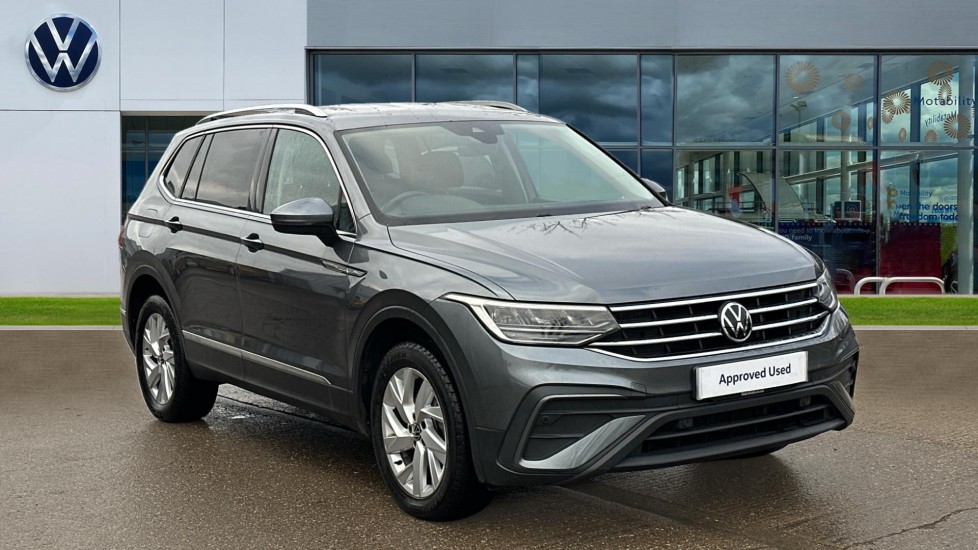 Main listing image - Volkswagen Tiguan Allspace