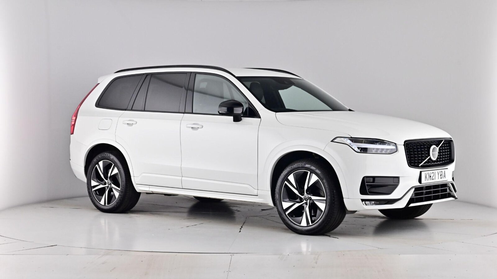 Main listing image - Volvo XC90