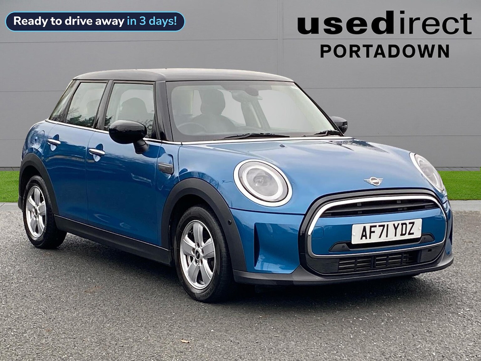 Main listing image - MINI Hatchback 5dr