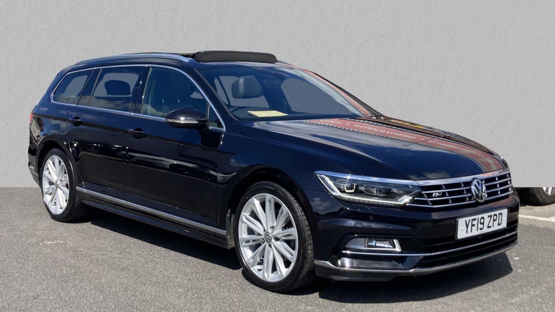 Main listing image - Volkswagen Passat Estate