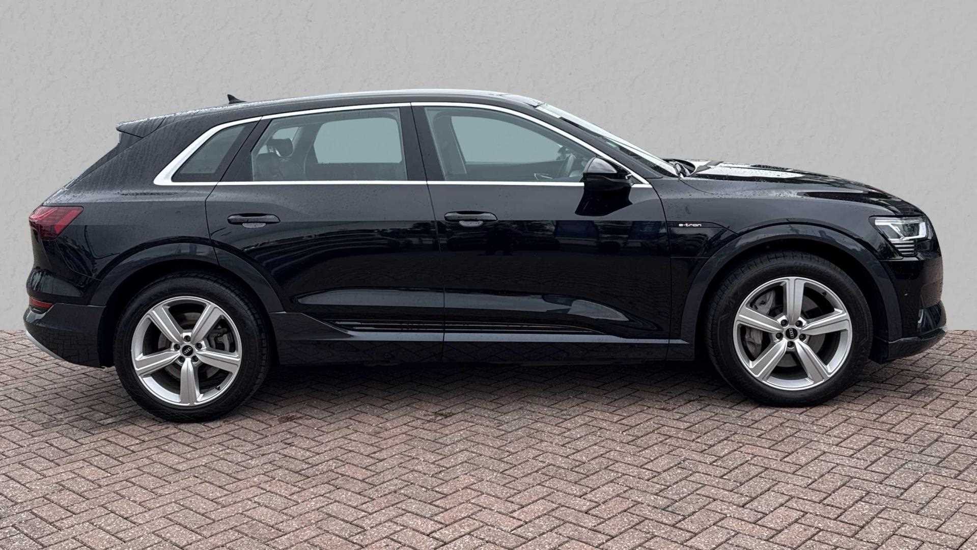 Main listing image - Audi e-tron
