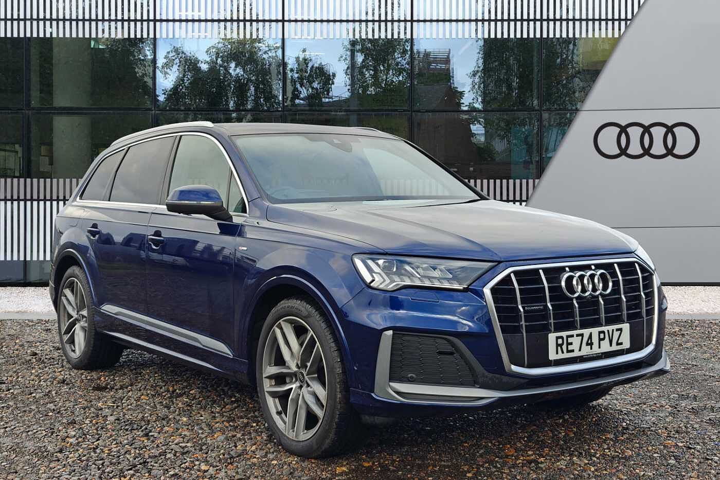 Main listing image - Audi Q7