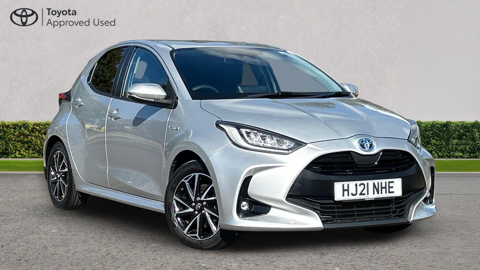 Main listing image - Toyota Yaris