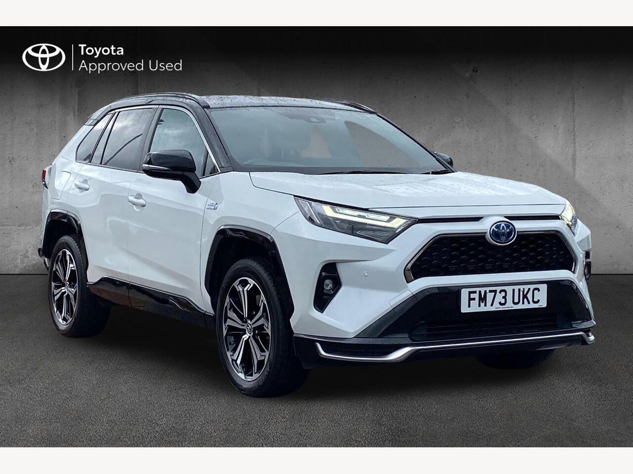 Main listing image - Toyota RAV4