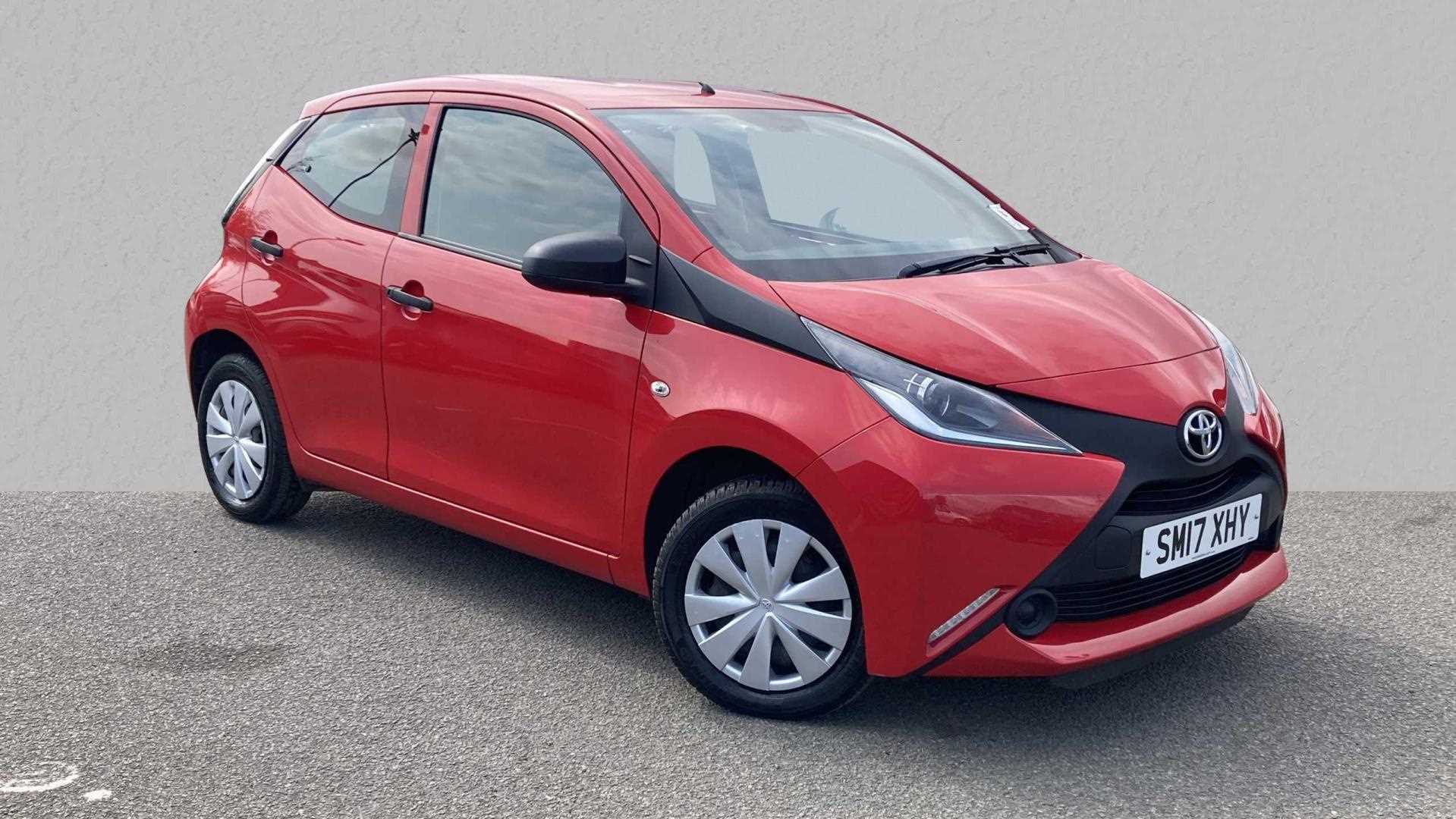 Main listing image - Toyota Aygo