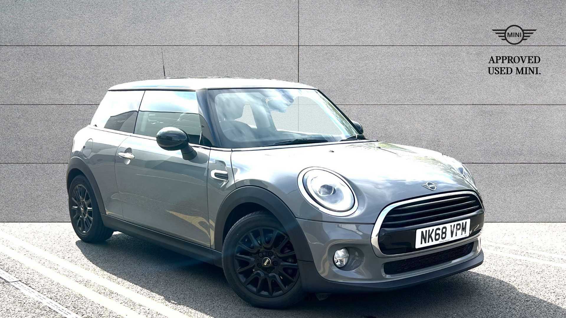 Main listing image - MINI Hatchback