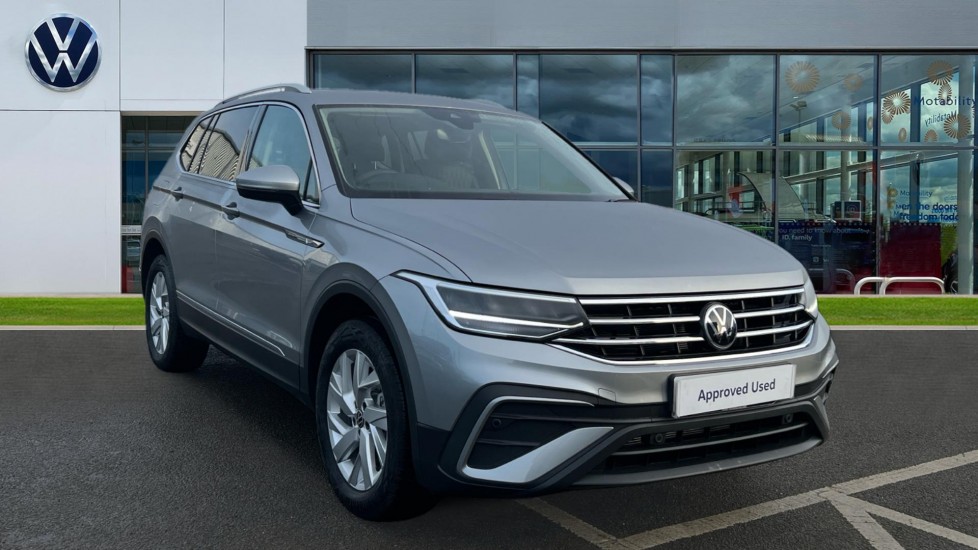 Main listing image - Volkswagen Tiguan Allspace