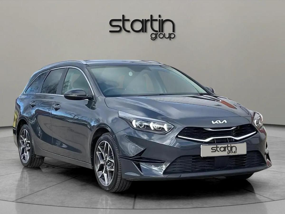Main listing image - Kia Ceed SW