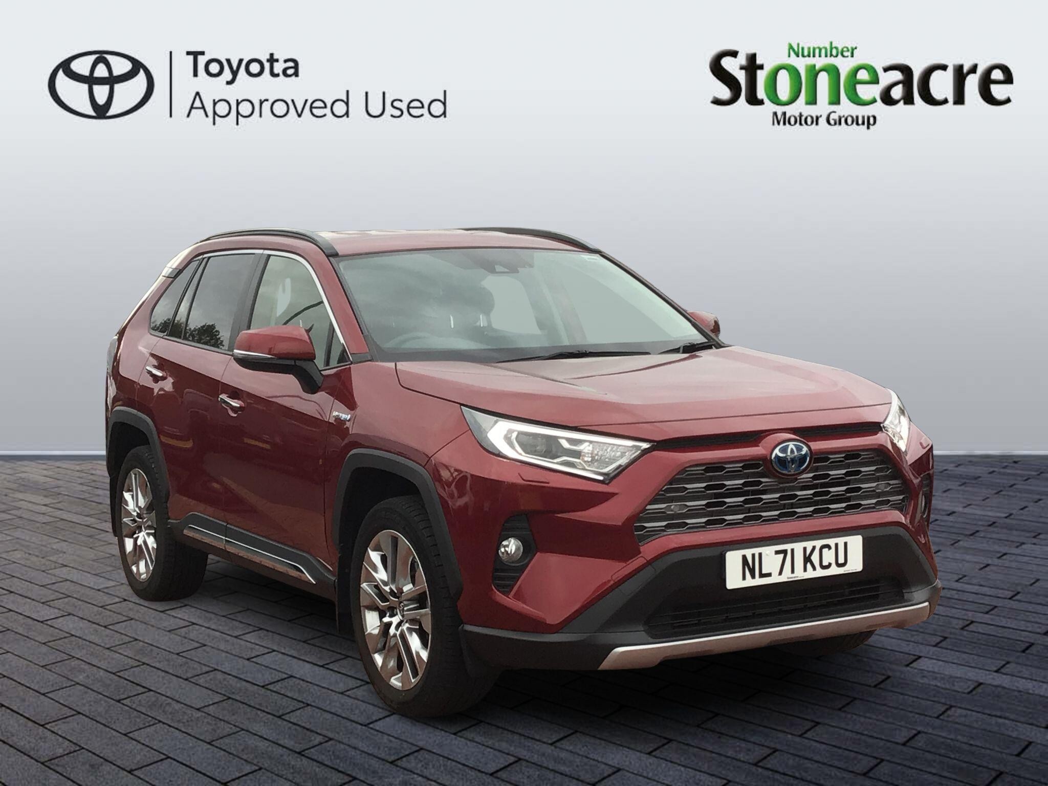 Main listing image - Toyota RAV4