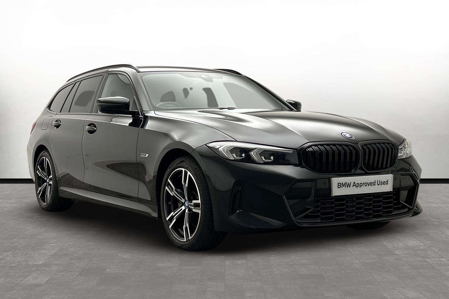 Main listing image - BMW 3 Series Touring