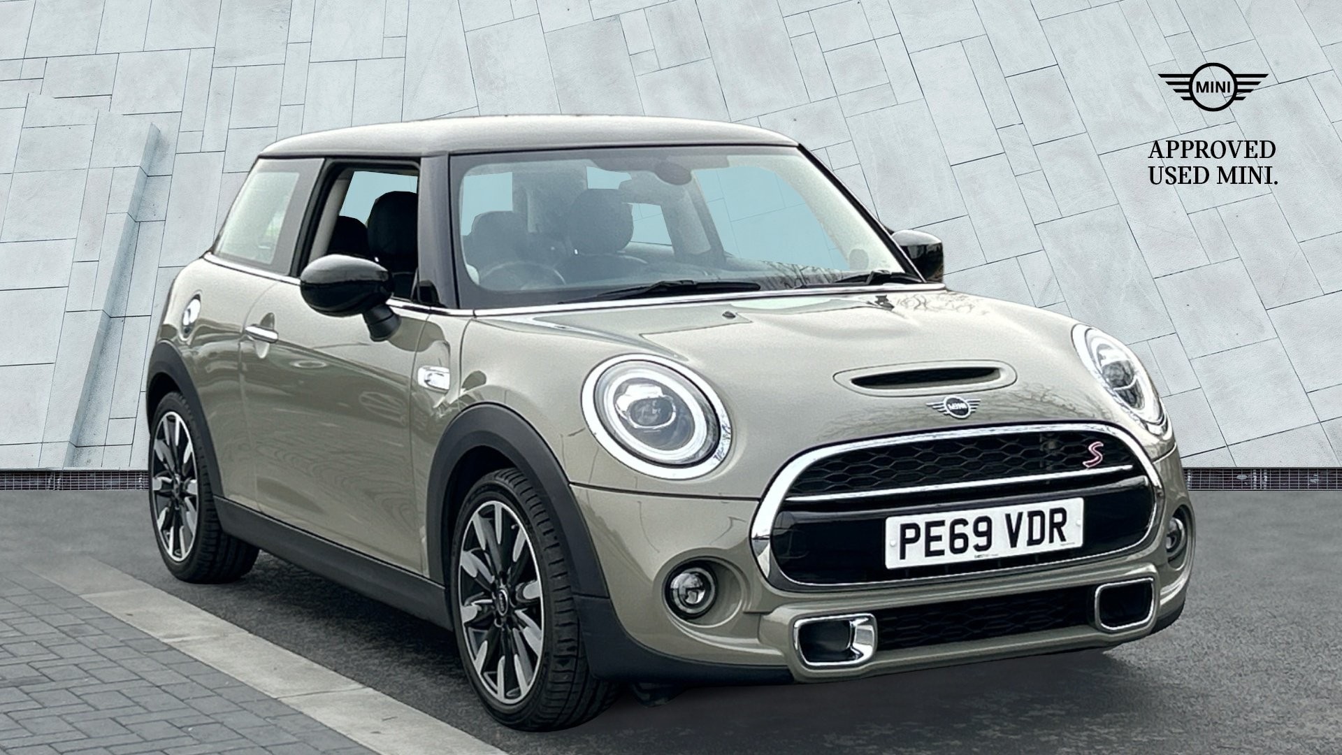Main listing image - MINI Hatchback