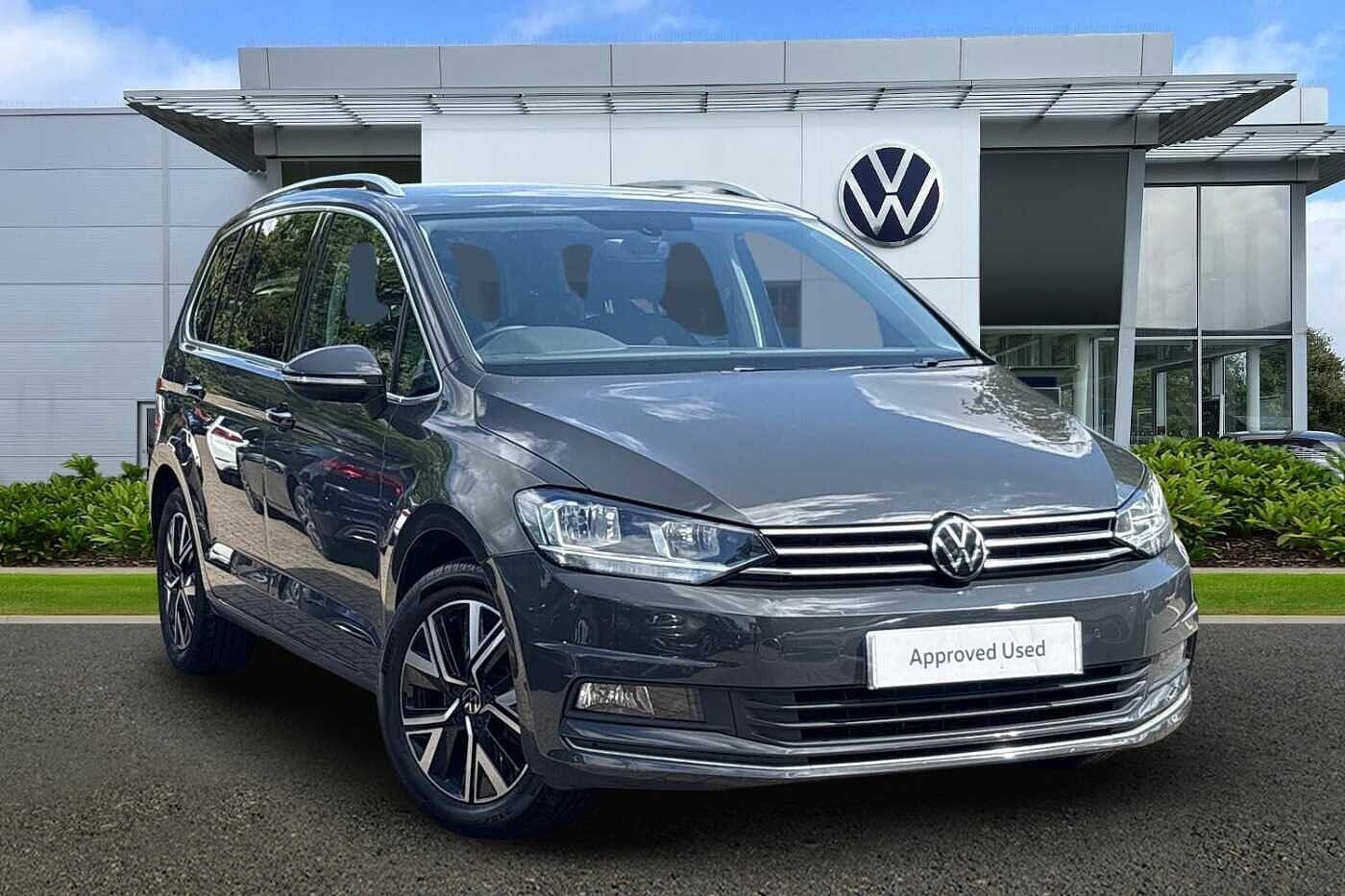Main listing image - Volkswagen Touran