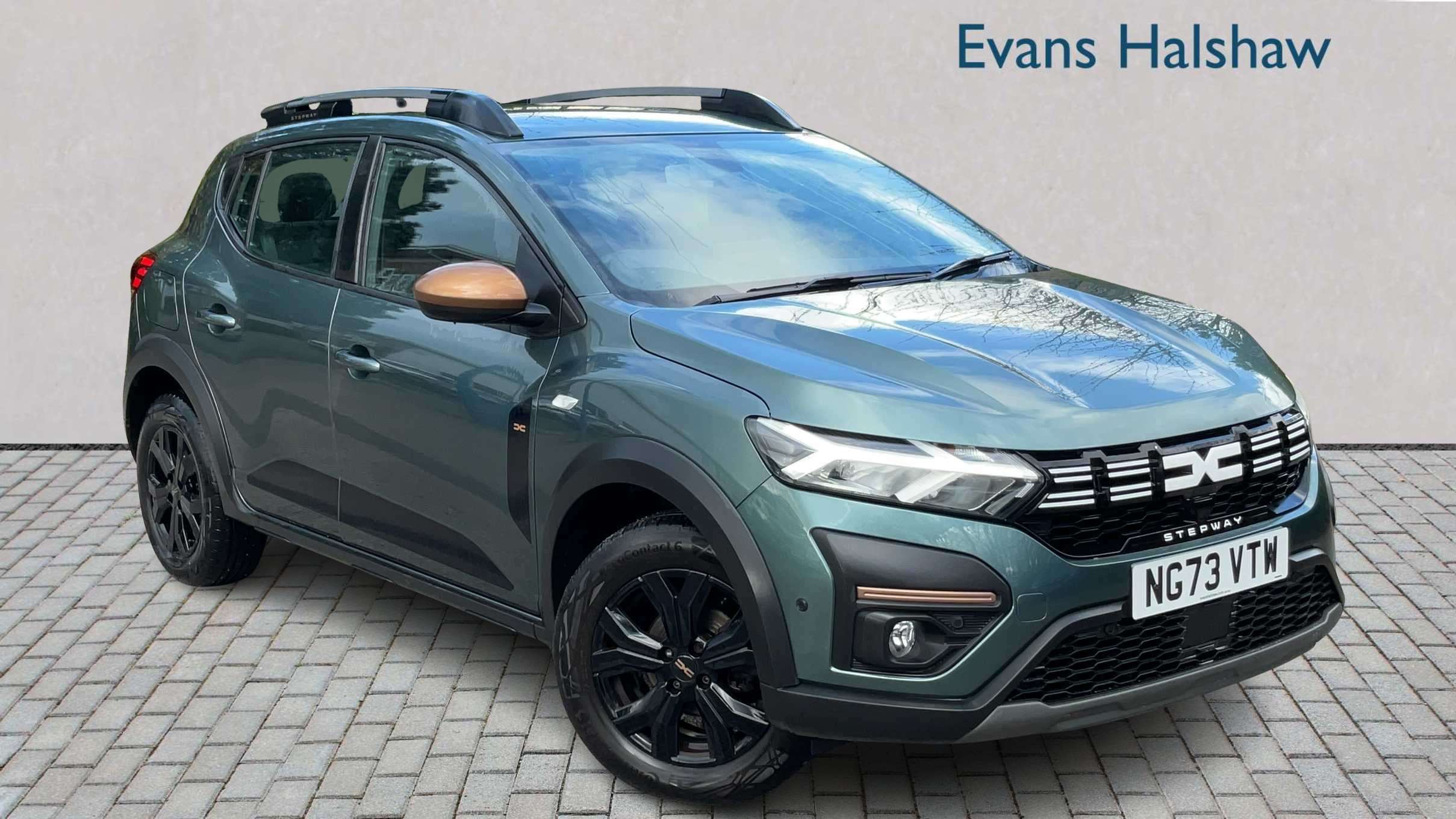 Main listing image - Dacia Sandero Stepway