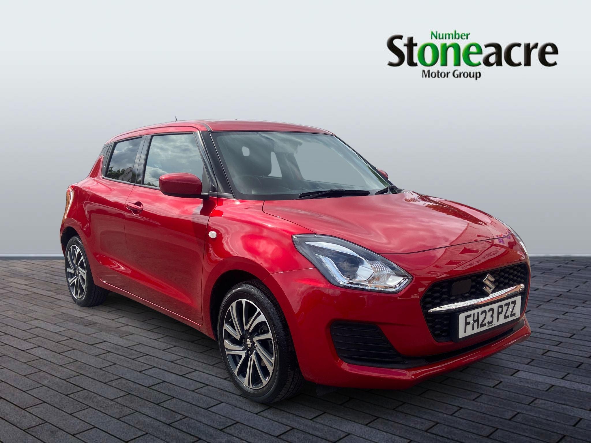 Main listing image - Suzuki Swift
