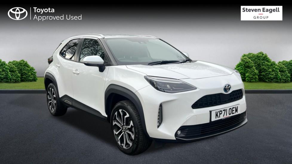 Main listing image - Toyota Yaris Cross