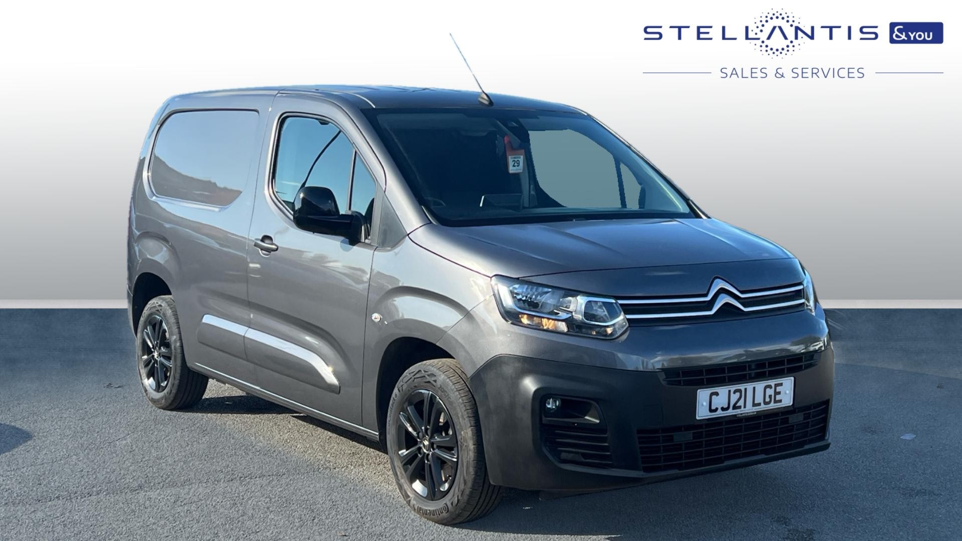 Main listing image - Citroen Berlingo Van