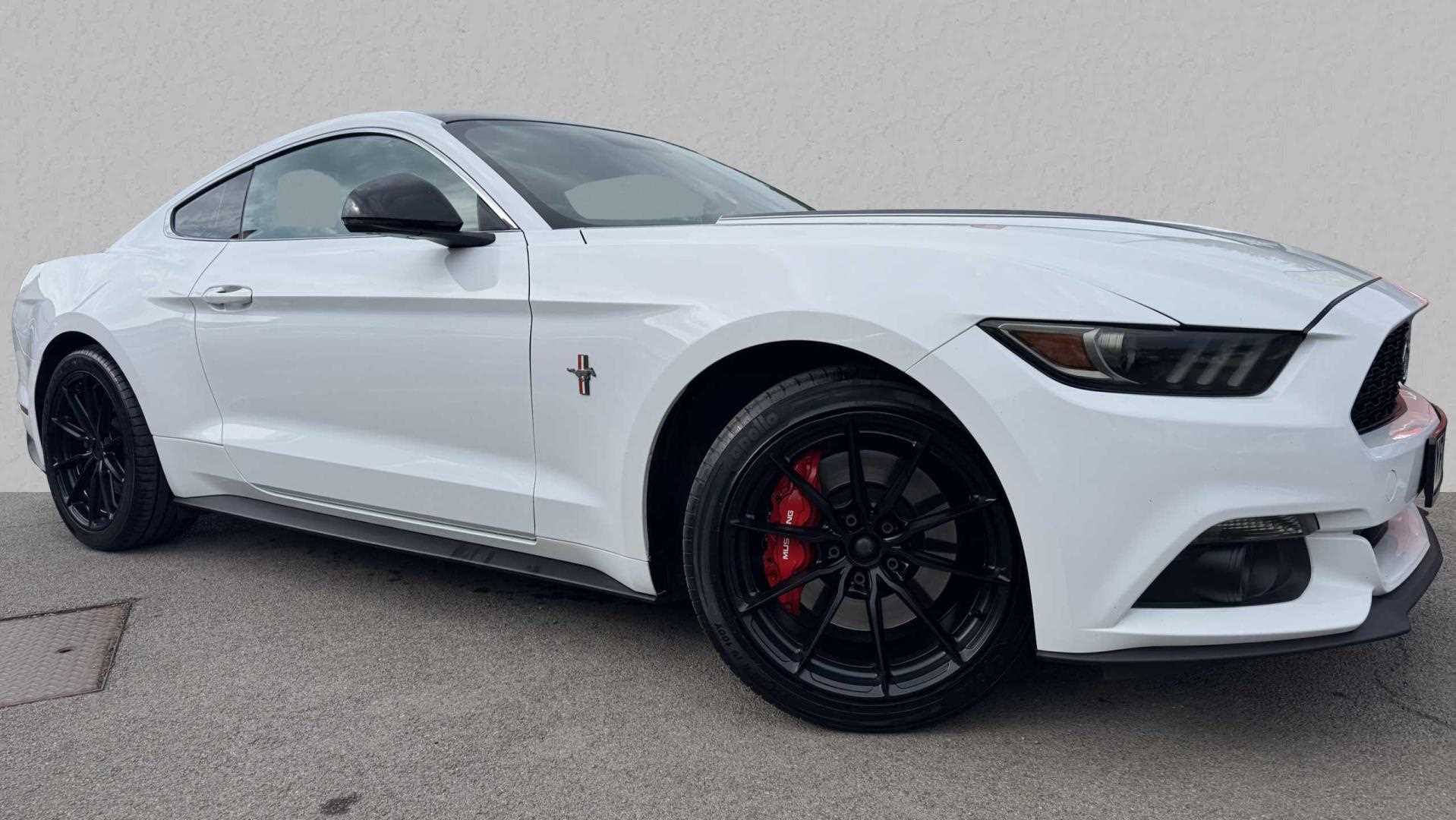 Main listing image - Ford Mustang