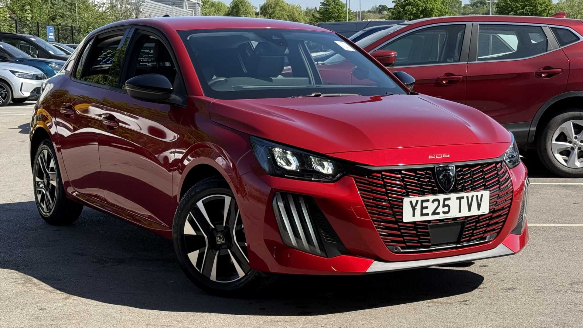 Main listing image - Peugeot 208