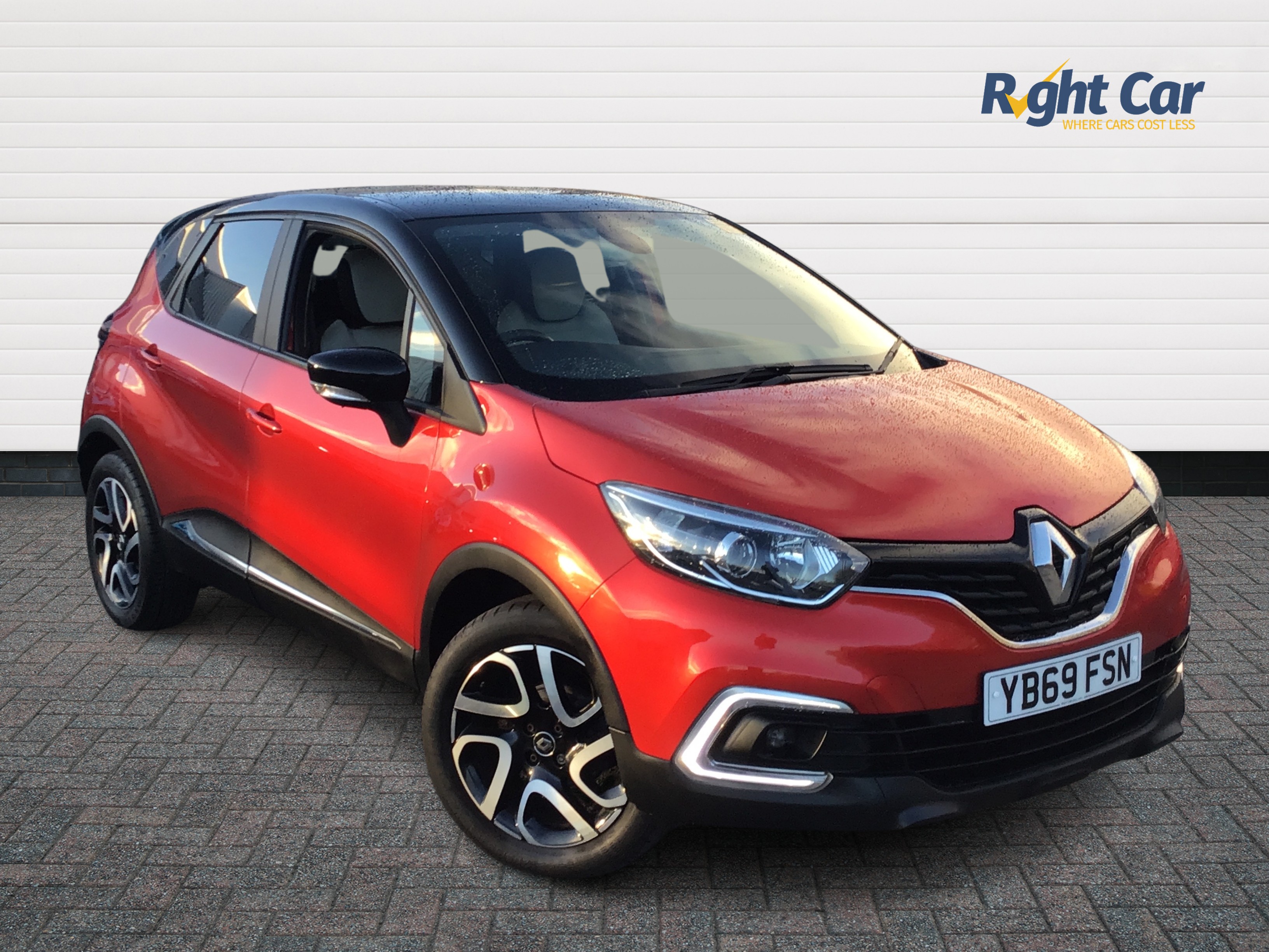 Main listing image - Renault Captur