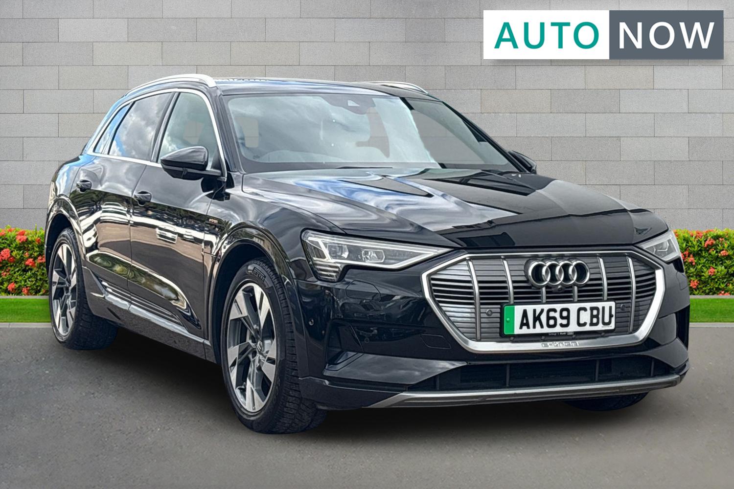 Main listing image - Audi e-tron
