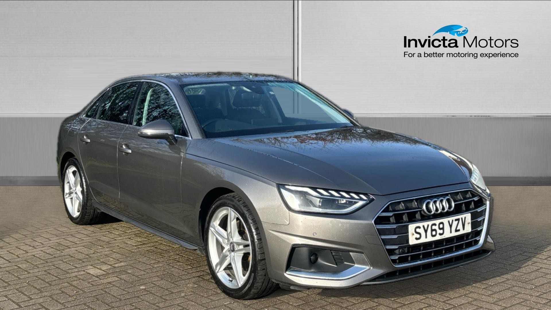 Main listing image - Audi A4