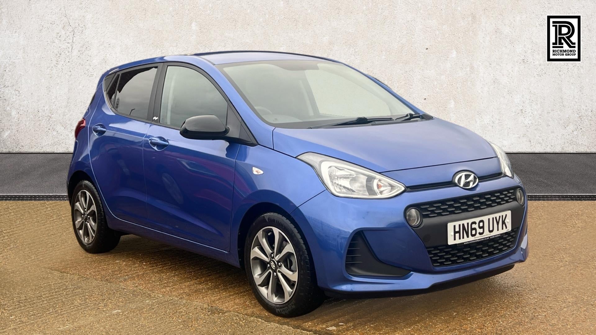 Main listing image - Hyundai i10