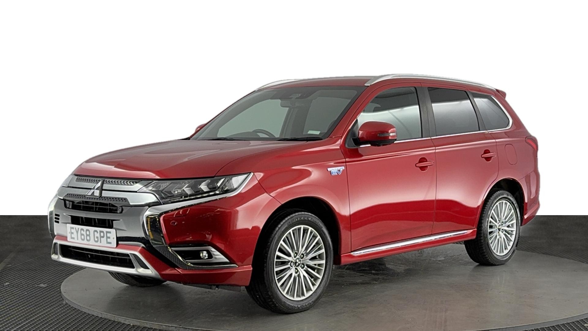 Main listing image - Mitsubishi Outlander