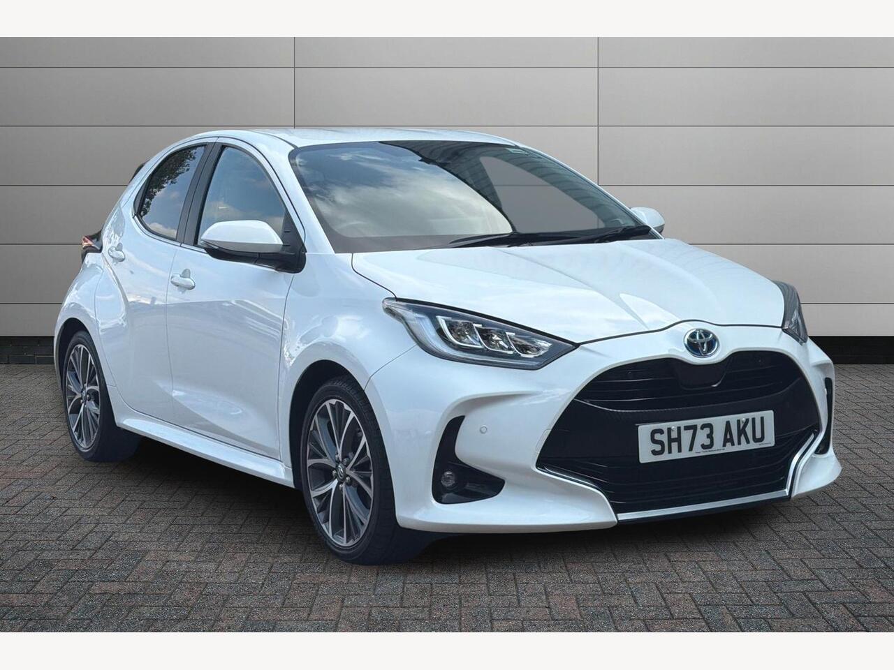 Main listing image - Toyota Yaris