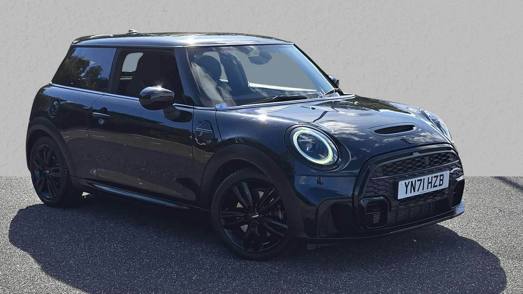 Main listing image - MINI Hatchback