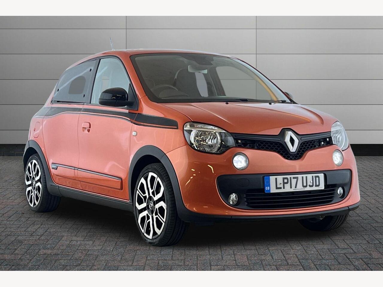 Main listing image - Renault Twingo