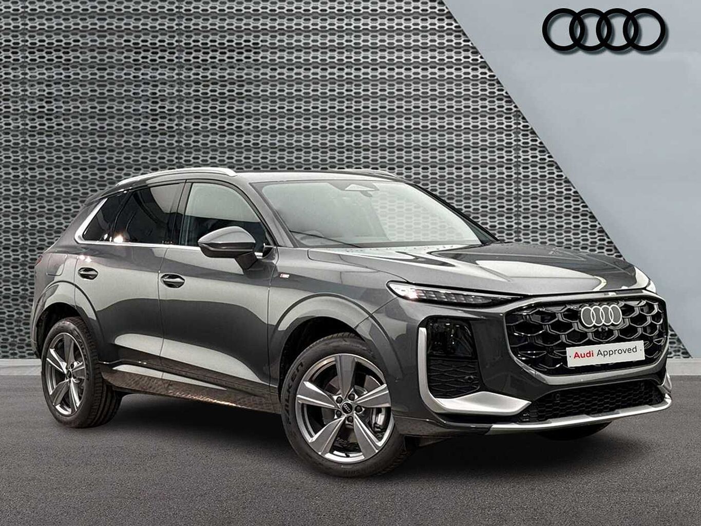 Main listing image - Audi Q3