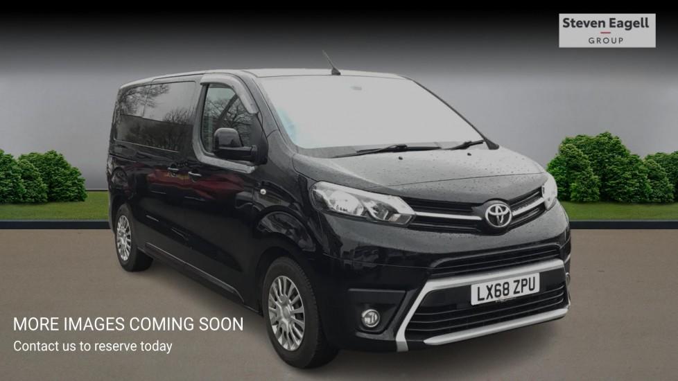 Main listing image - Toyota Proace Verso