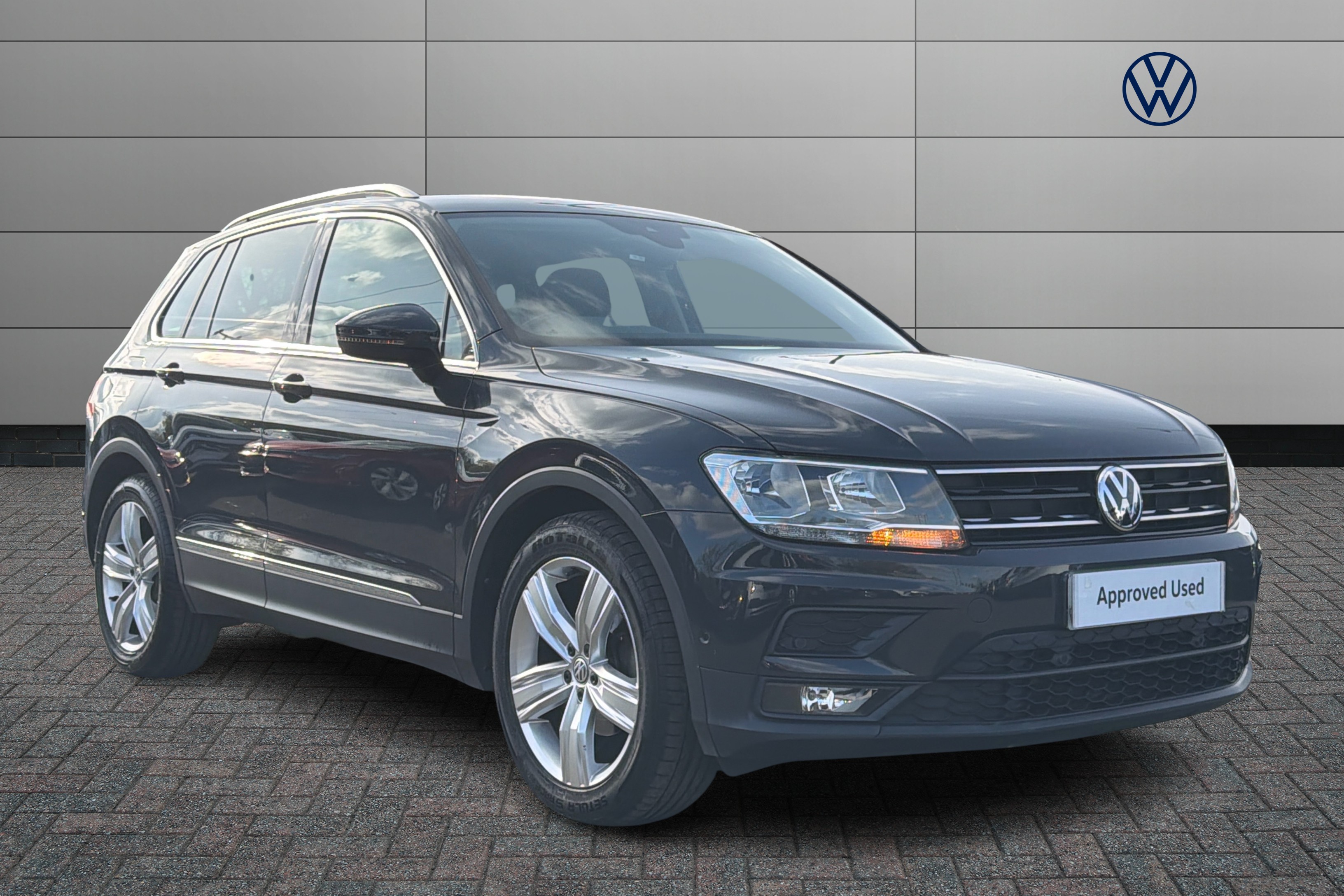Main listing image - Volkswagen Tiguan