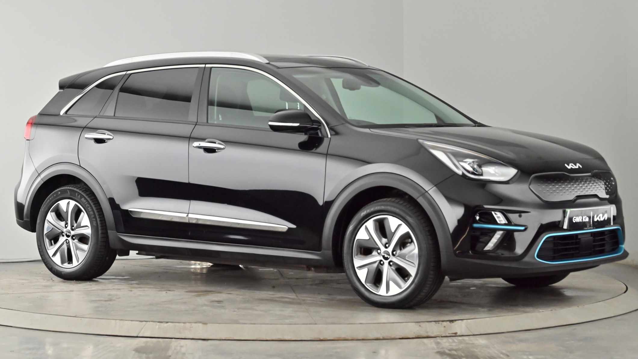 Main listing image - Kia e-Niro