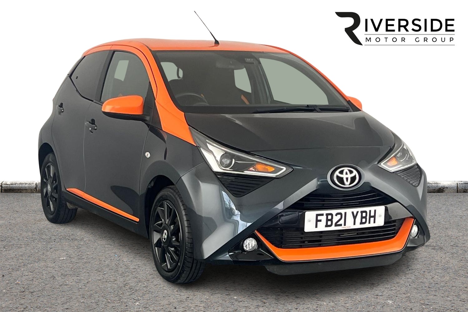 Main listing image - Toyota Aygo
