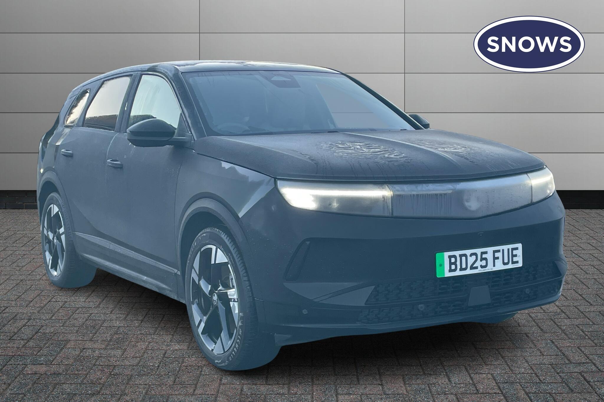 Main listing image - Vauxhall Grandland