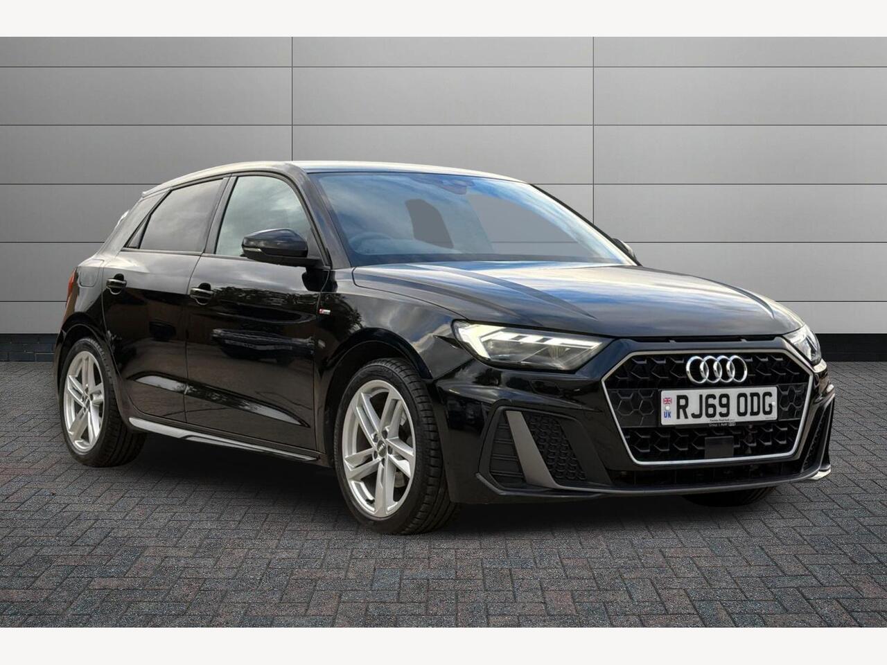 Main listing image - Audi A1