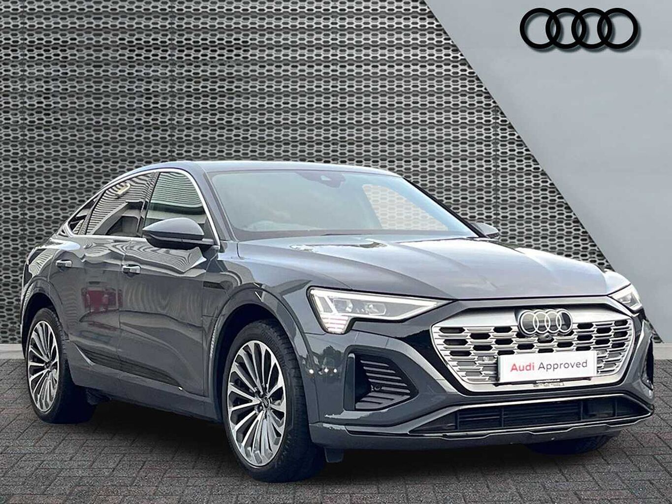 Main listing image - Audi Q8
