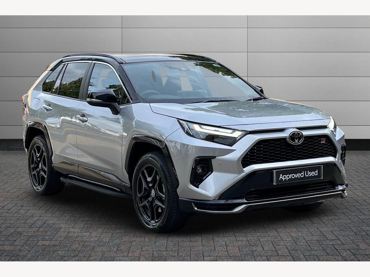 Main listing image - Toyota RAV4