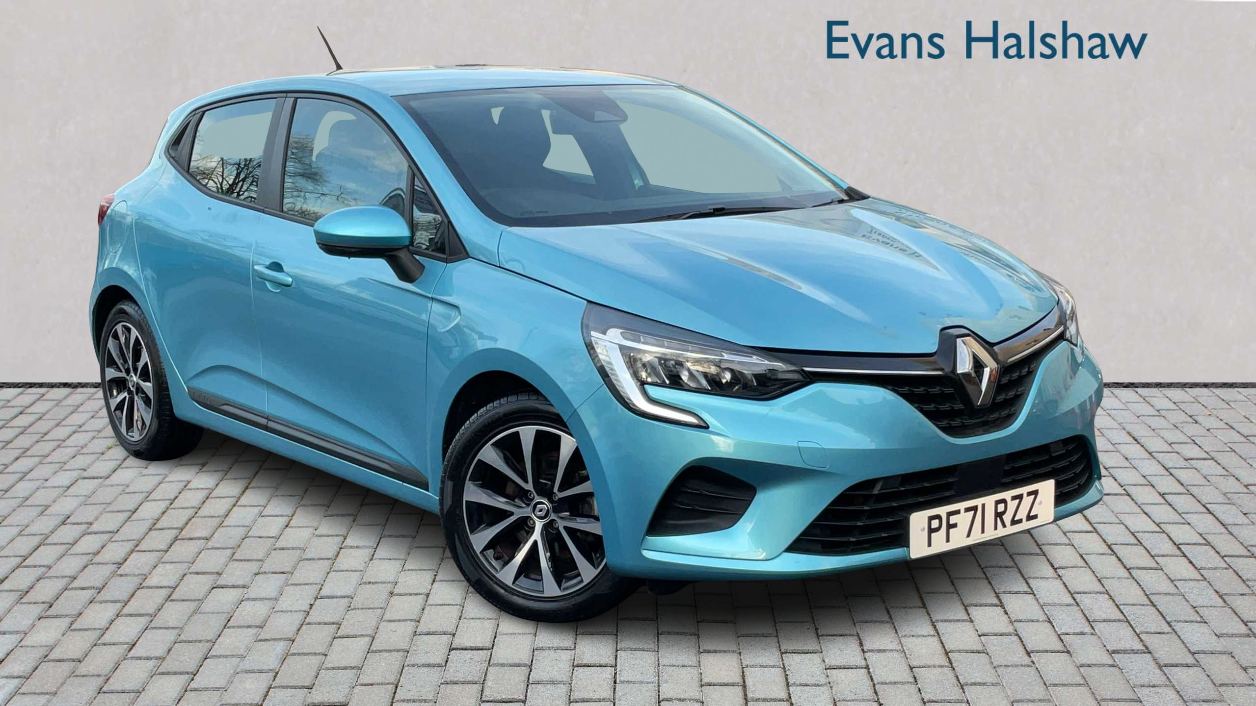 Main listing image - Renault Clio