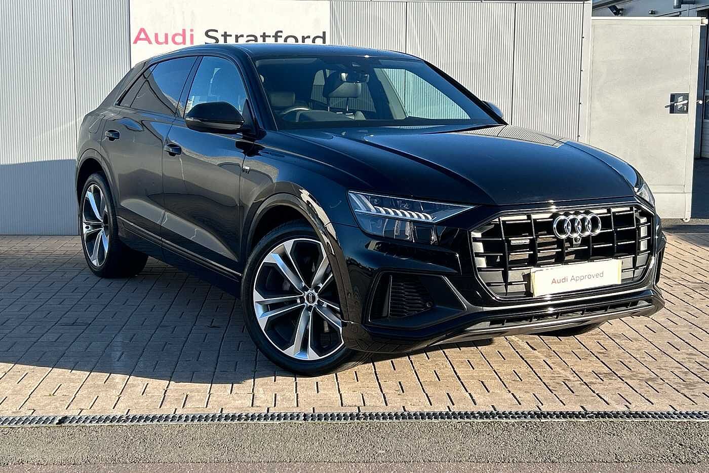 Main listing image - Audi Q8