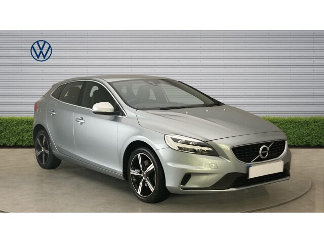 Main listing image - Volvo V40