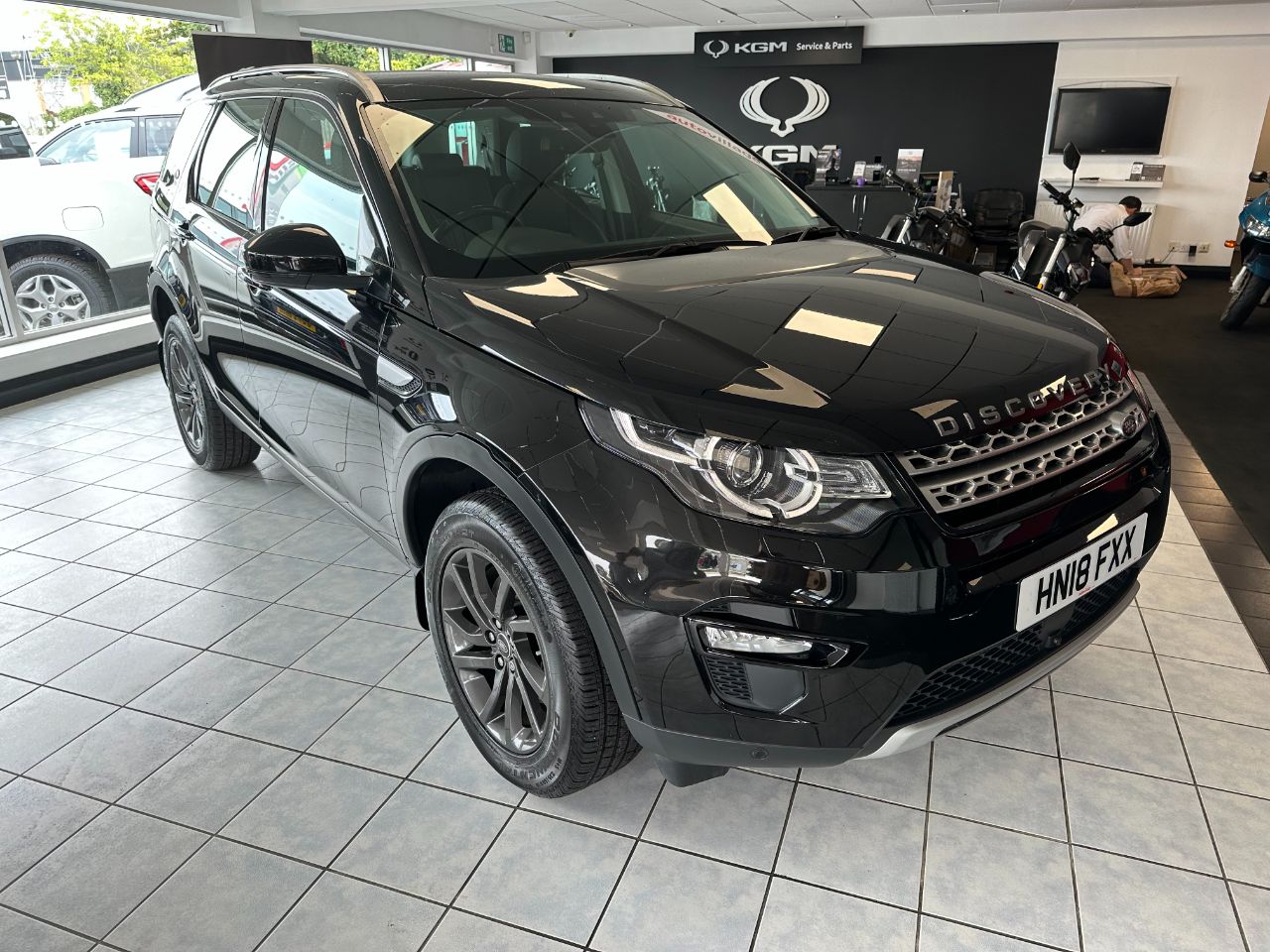 Main listing image - Land Rover Discovery Sport