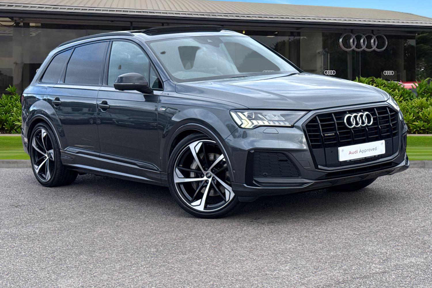 Main listing image - Audi Q7